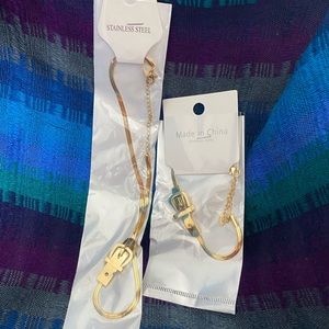 Gold buckle necklace and bracelet set!